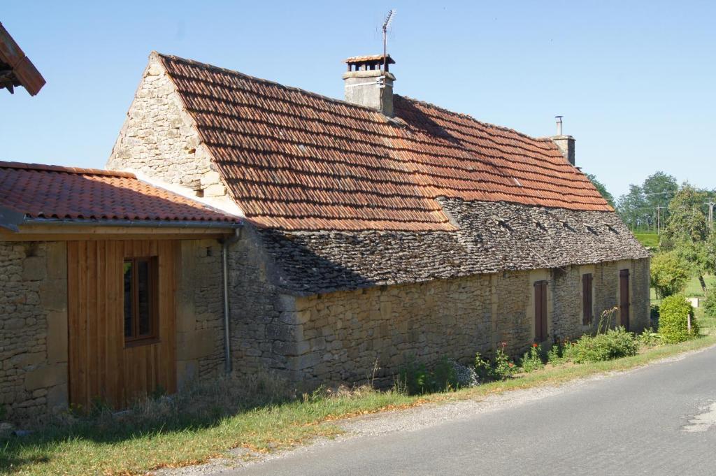 Chambres D'Hotes L'Oustralac La Chapelle-Aubareil Exteriör bild