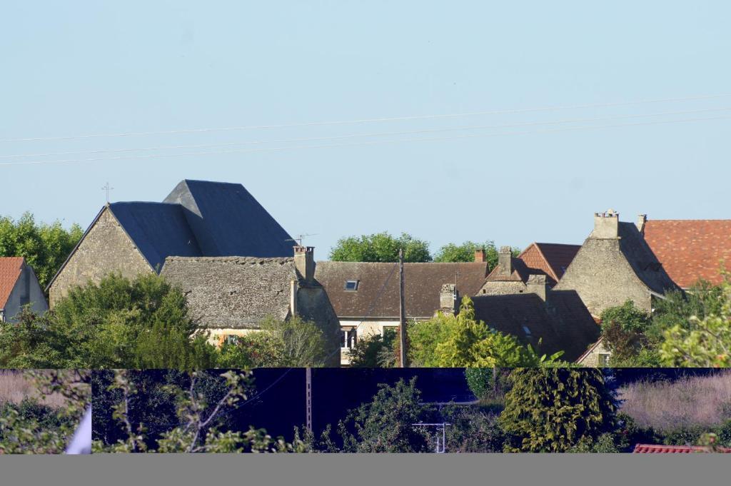 Chambres D'Hotes L'Oustralac La Chapelle-Aubareil Exteriör bild